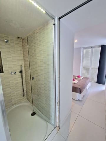 2 bedroom Beach Apartment for rent in Ibiza / Eivissa town with pool garage - € 1,700 (Ref: 8988045)