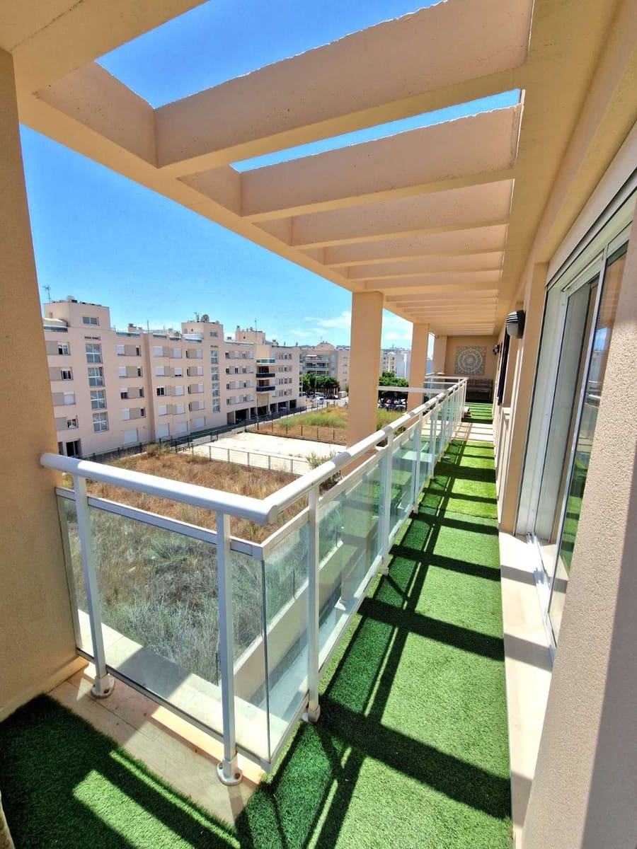 2 soveværelse Penthouse til salg i Ibiza by med swimmingpool - € 1.045.000 (Ref: 9134215)