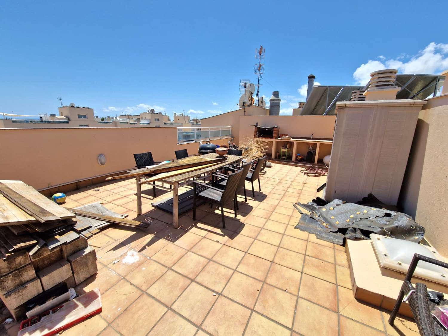 2 soveværelse Penthouse til salg i Ibiza by med swimmingpool - € 1.045.000 (Ref: 9134215)
