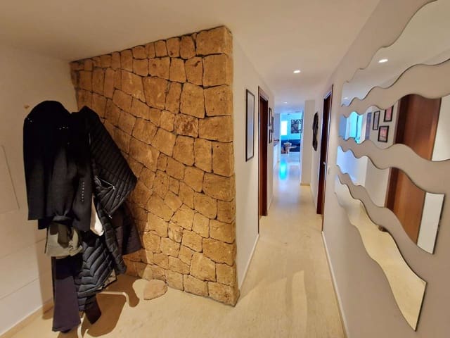 2 soveværelse Penthouse til salg i Ibiza by med swimmingpool - € 1.045.000 (Ref: 9134215)