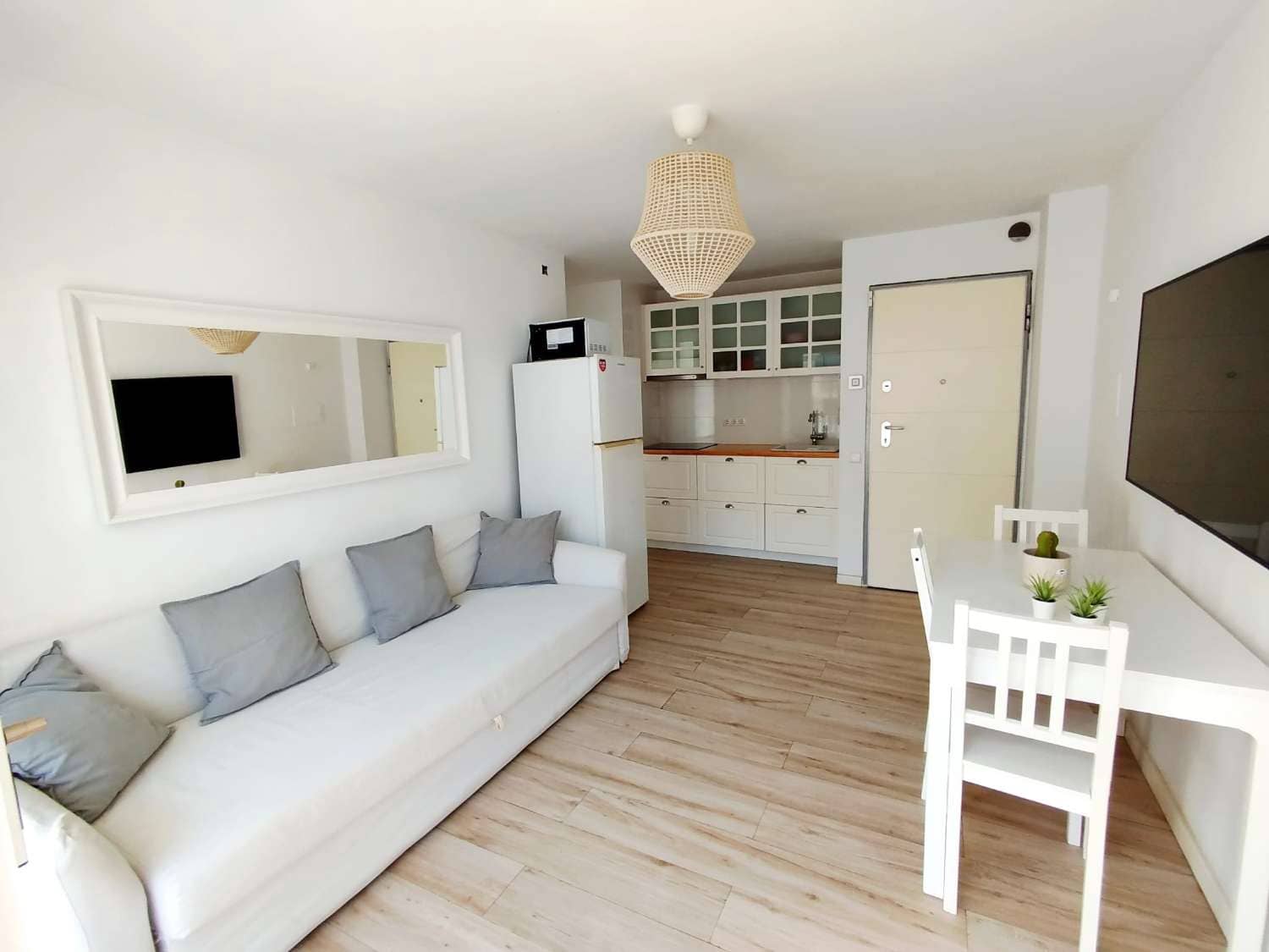 1 bedroom Beach Apartment for rent in Ibiza / Eivissa town - € 1,350 (Ref: 9195380)