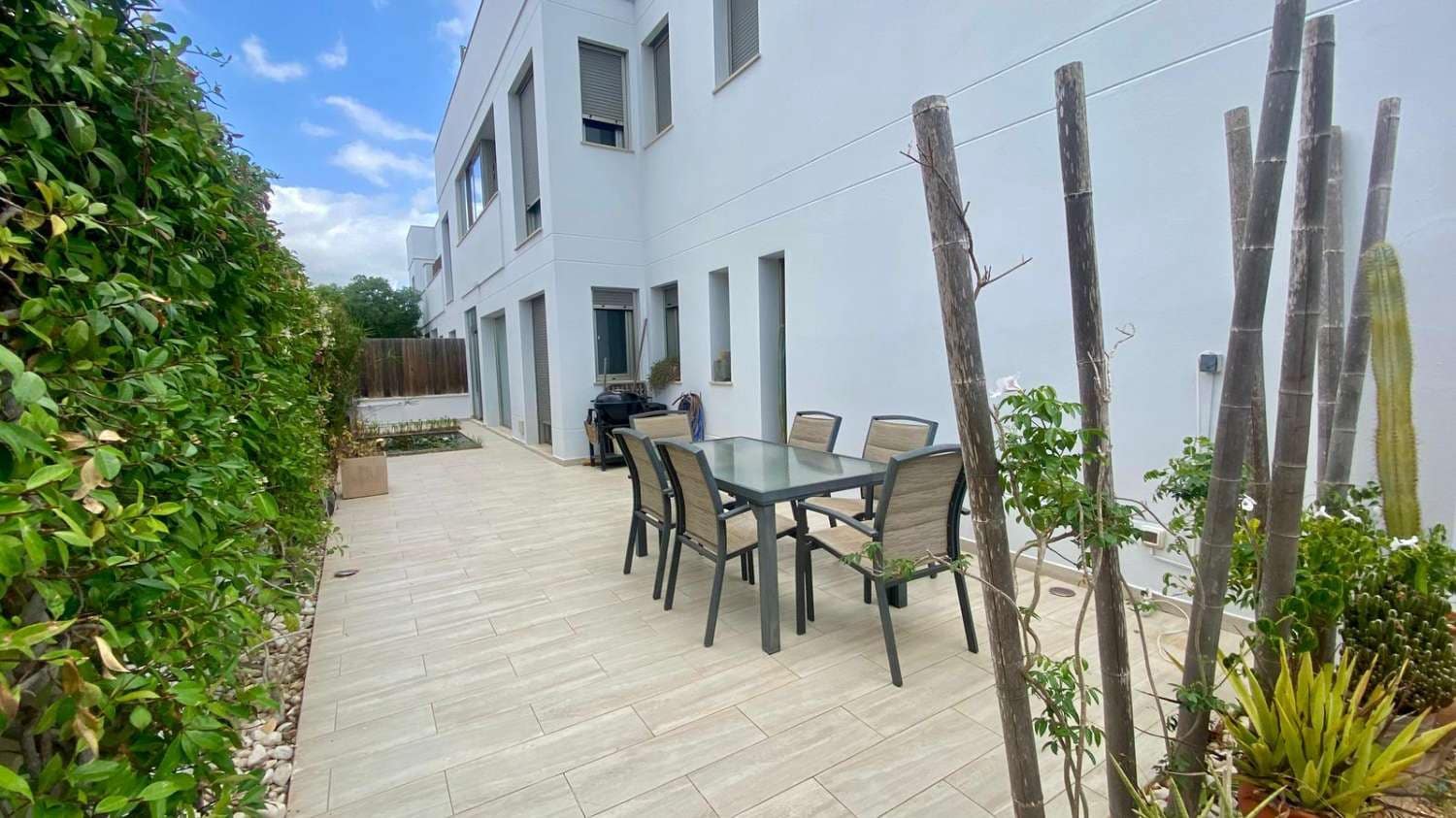 2 bedroom Flat for sale in Ibiza / Eivissa town with pool - € 880,000 (Ref: 9367088)