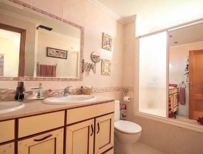 3 slaapkamer Rijtjeshuis te koop in Ibiza dorp met zwembad - € 1.200.000 (Ref: 9375040)