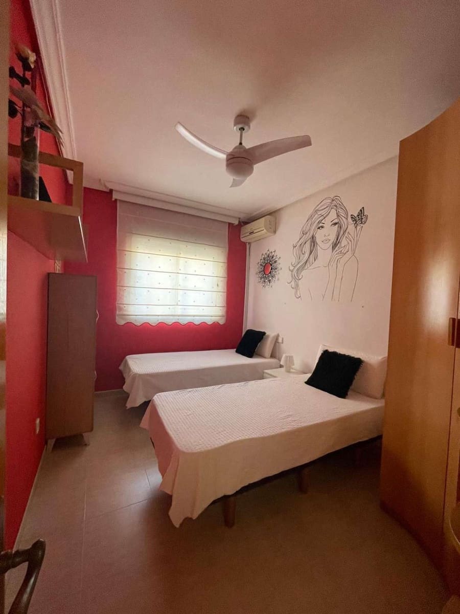 3 slaapkamer Rijtjeshuis te koop in Ibiza dorp met zwembad - € 1.200.000 (Ref: 9375040)