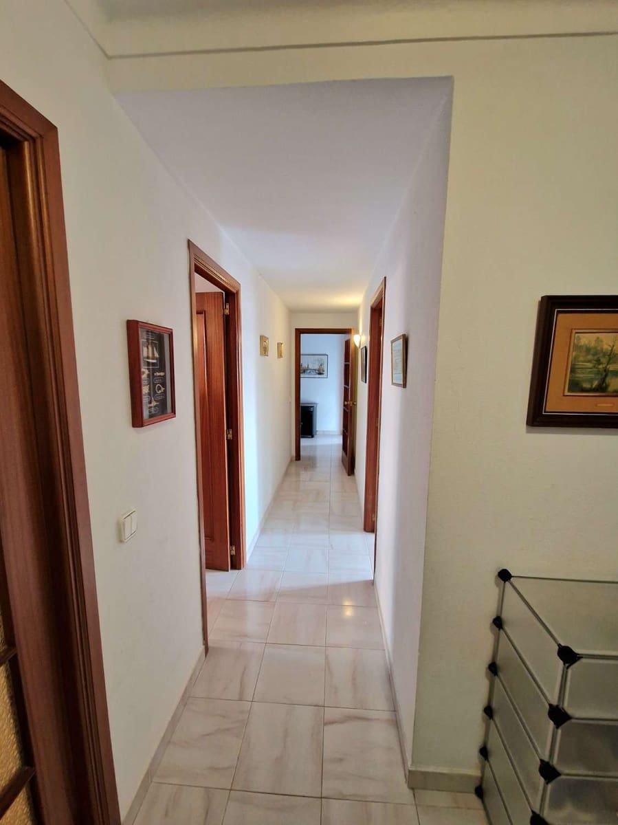 4 camera da letto Appartamento sulla Spiaggia in vendita in Ibiza-Eivissa citta - 750.000 € (Rif: 9398249)