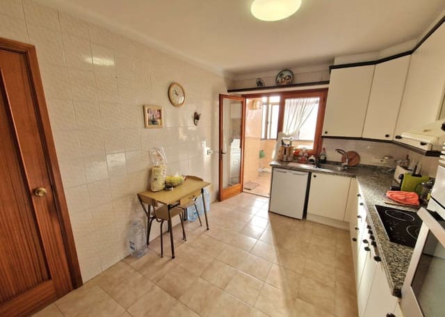 4 camera da letto Appartamento sulla Spiaggia in vendita in Ibiza-Eivissa città - 750.000 € (Rif: 9398249)