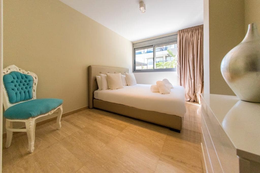 4 bedroom Beach Apartment for sale in Ibiza / Eivissa town with pool - € 1,400,000 (Ref: 9439682)