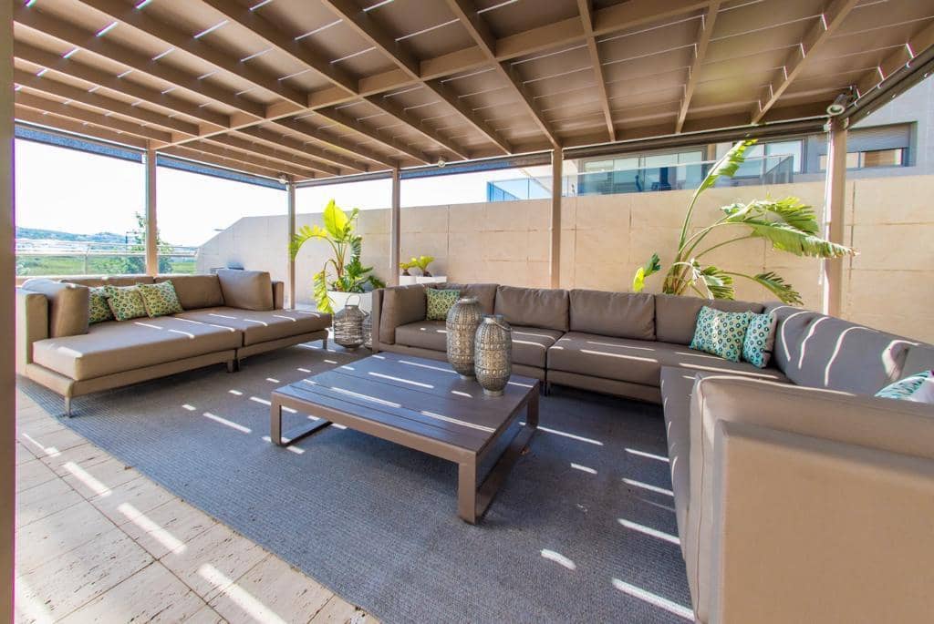 4 bedroom Beach Apartment for sale in Ibiza / Eivissa town with pool - € 1,400,000 (Ref: 9439682)