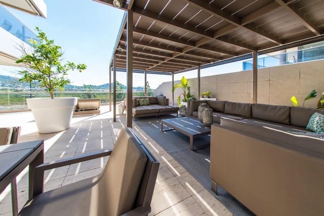 Apartamento Playa de 4 habitaciones en Ibiza / Eivissa ciudad en venta con piscina - 1.400.000 € (Ref: 9439682)