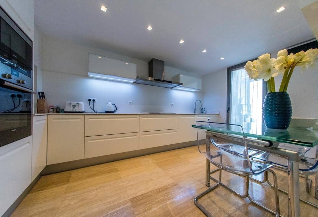 4 bedroom Beach Apartment for sale in Ibiza / Eivissa town with pool - € 1,400,000 (Ref: 9439682)