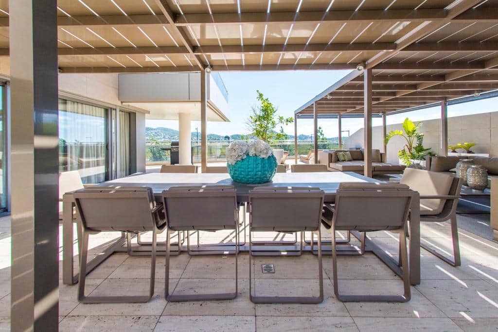 4 bedroom Beach Apartment for sale in Ibiza / Eivissa town with pool - € 1,400,000 (Ref: 9439682)