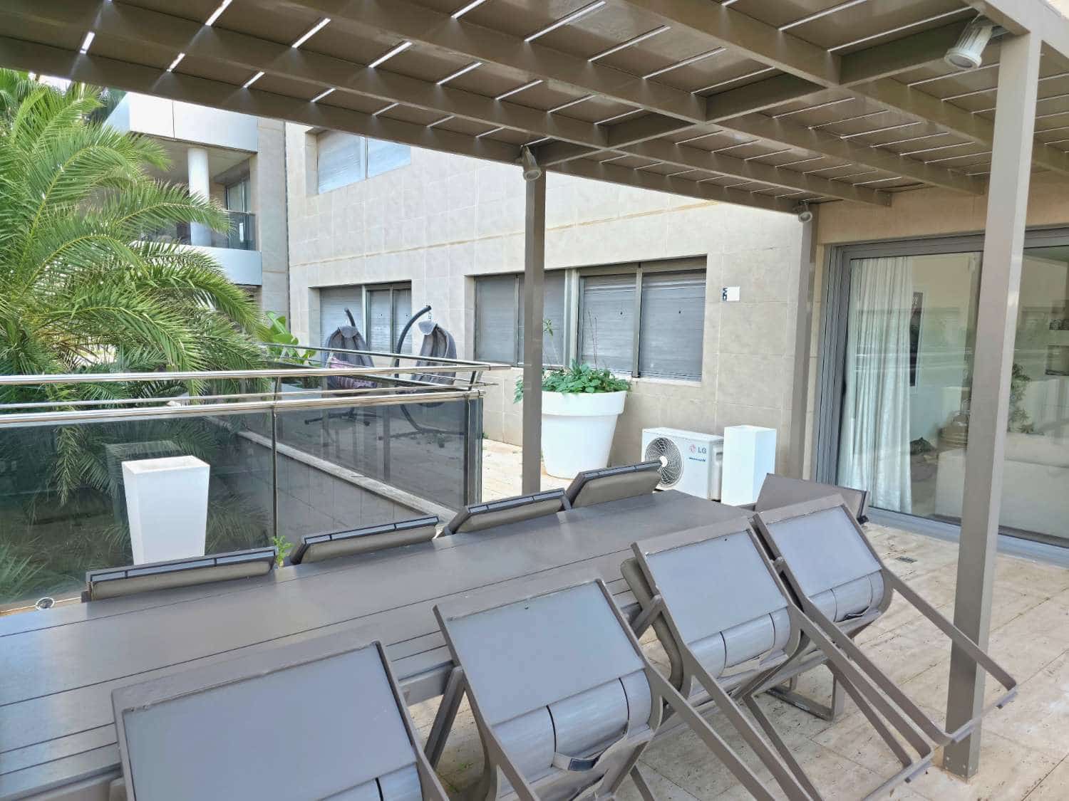 4 bedroom Beach Apartment for sale in Ibiza / Eivissa town with pool - € 1,400,000 (Ref: 9439682)