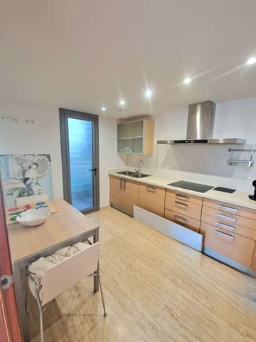 2 soveværelse Strandlejlighed til salg i Ibiza by med swimmingpool garage - € 950.000 (Ref: 9446124)