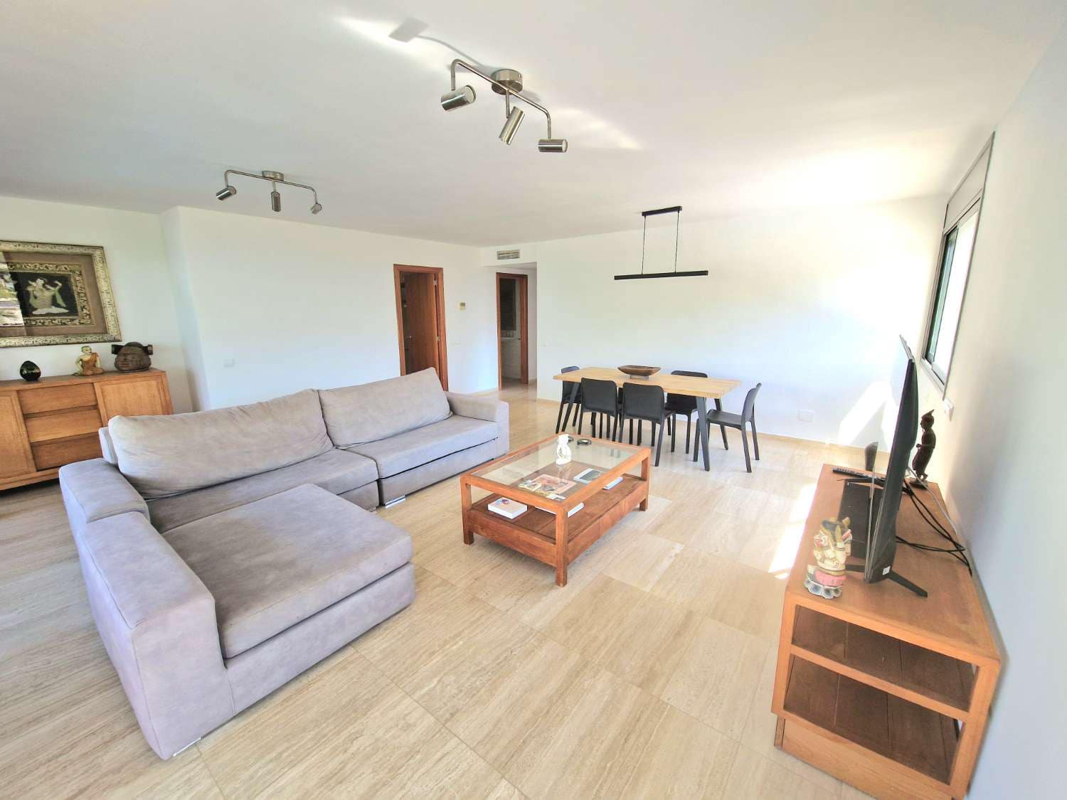 2 soveværelse Strandlejlighed til salg i Ibiza by med swimmingpool garage - € 950.000 (Ref: 9446124)