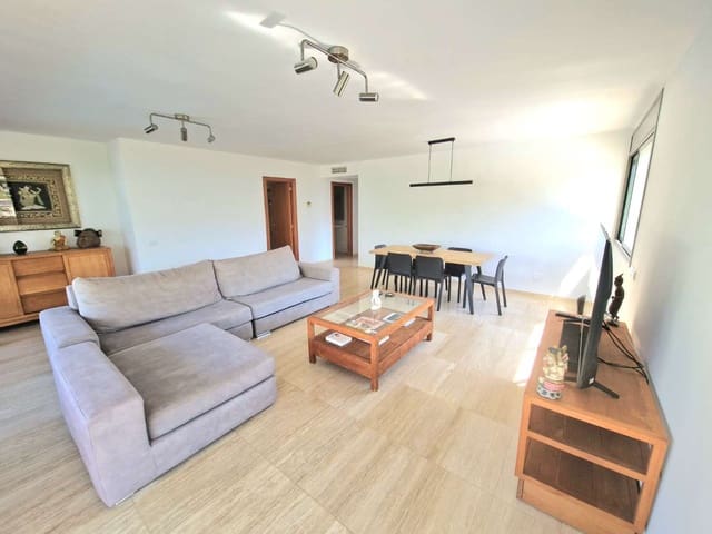 2 soveværelse Strandlejlighed til salg i Ibiza by med swimmingpool garage - € 950.000 (Ref: 9446124)