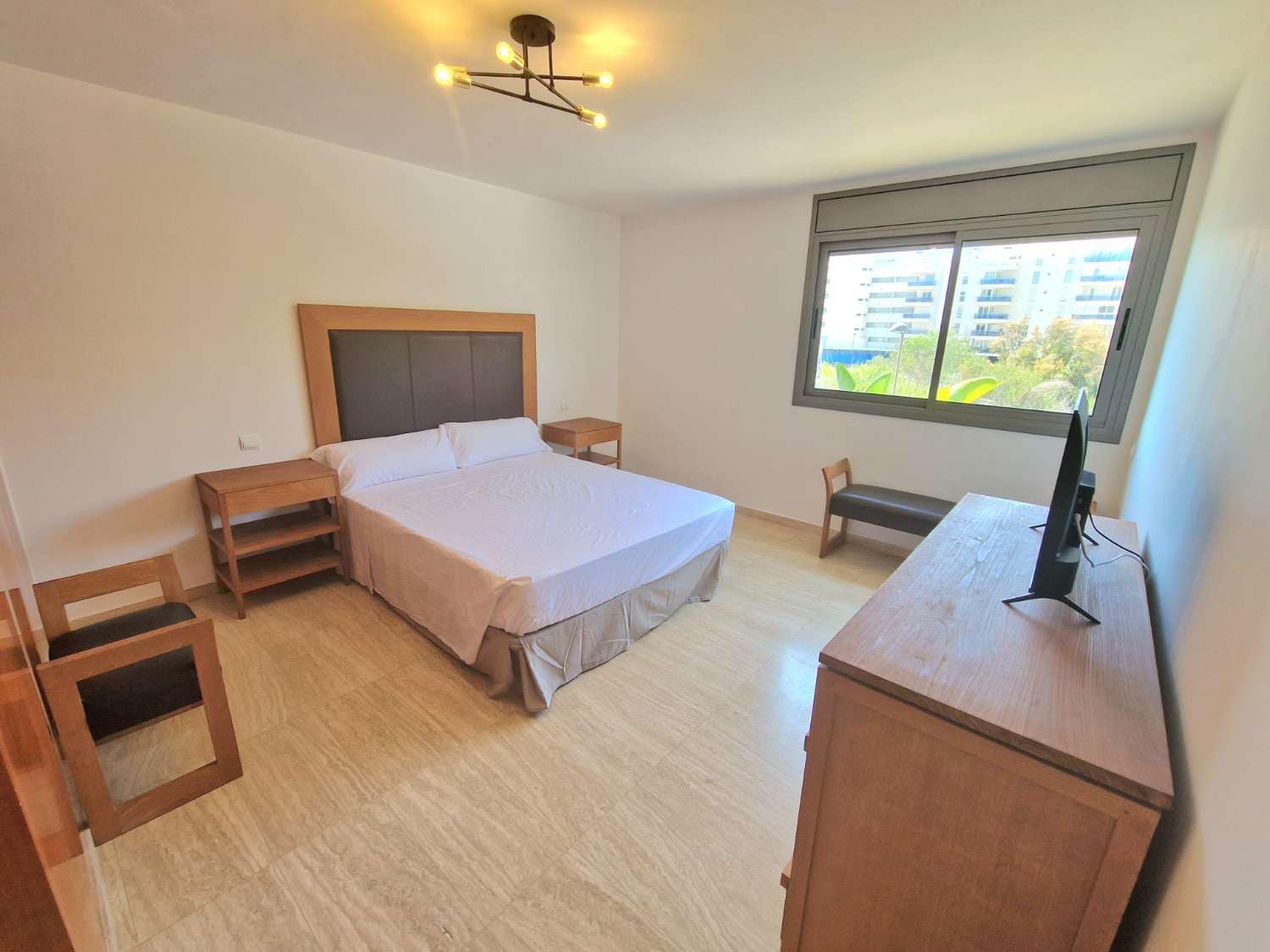 2 soveværelse Strandlejlighed til salg i Ibiza by med swimmingpool garage - € 950.000 (Ref: 9446124)