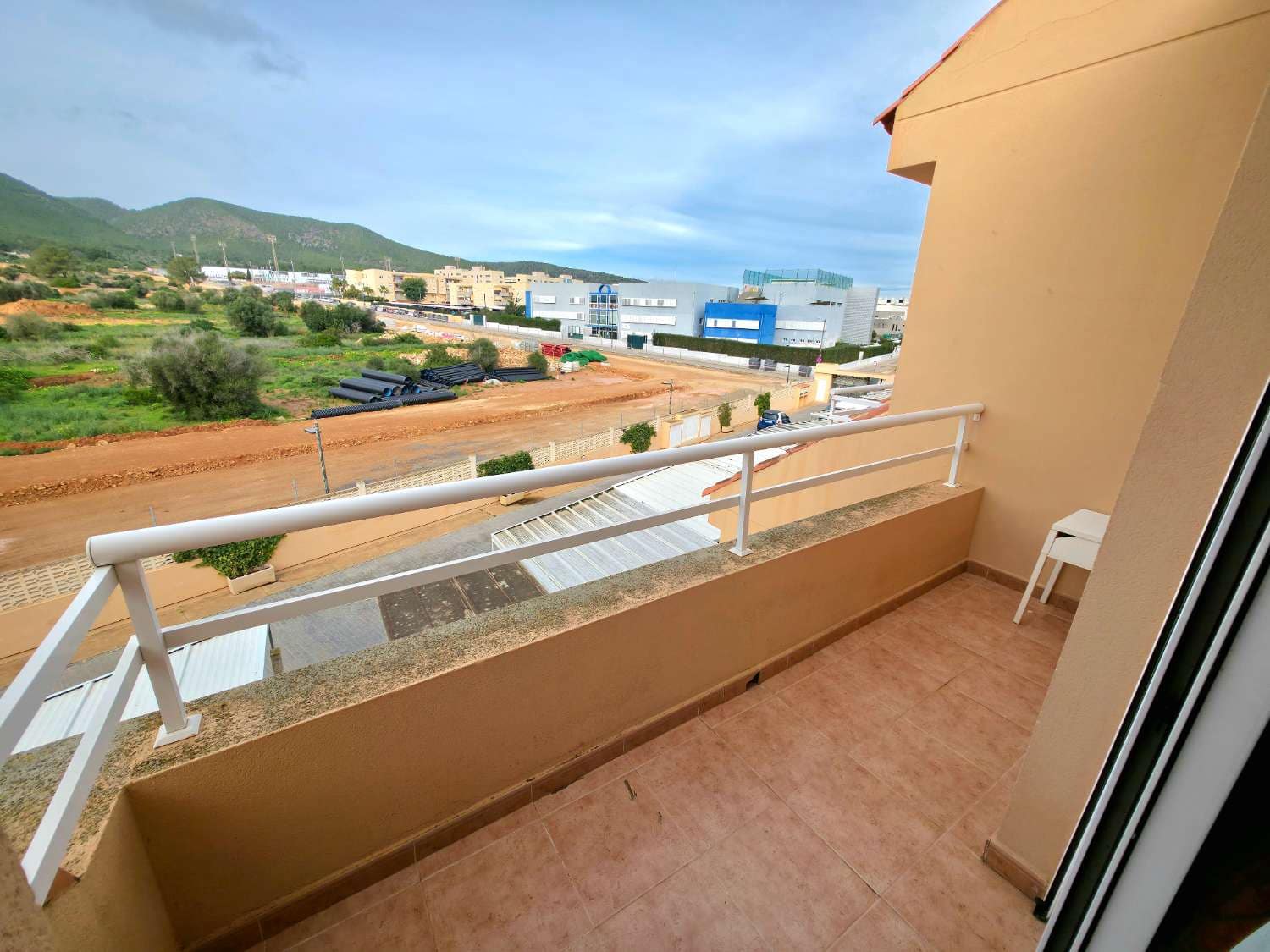 Adosado de 4 habitaciones en Ibiza / Eivissa ciudad en venta - 895.000 € (Ref: 9497205)