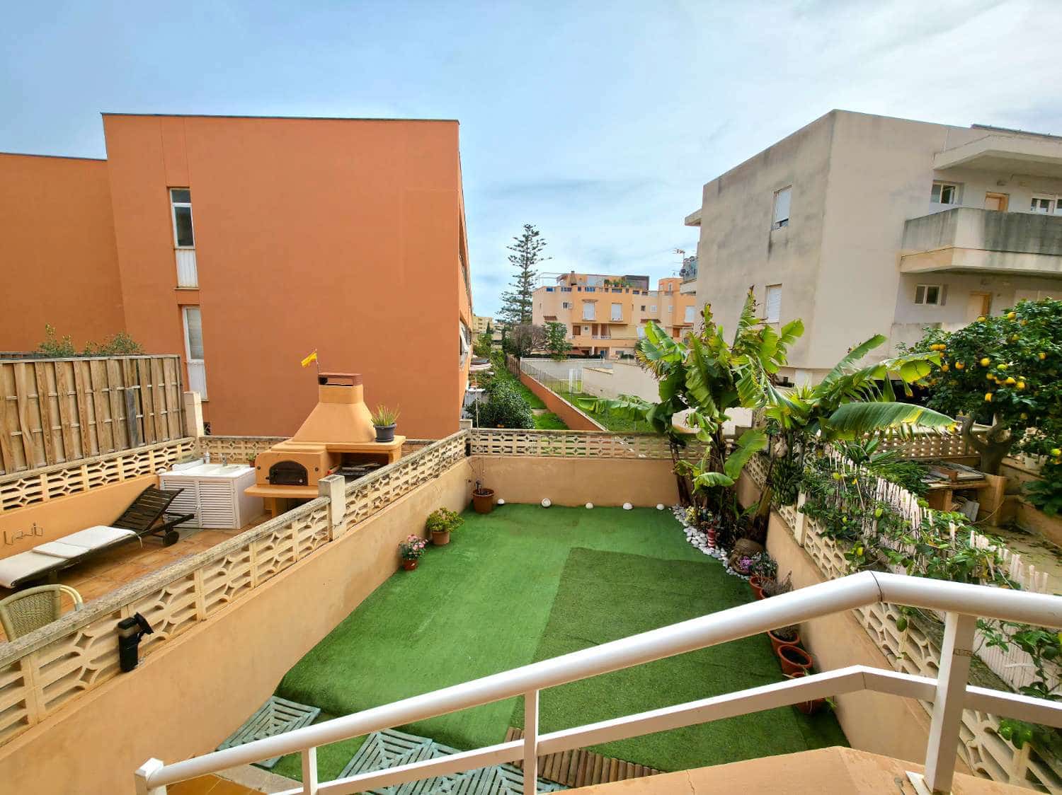 Adosado de 4 habitaciones en Ibiza / Eivissa ciudad en venta - 895.000 € (Ref: 9497205)