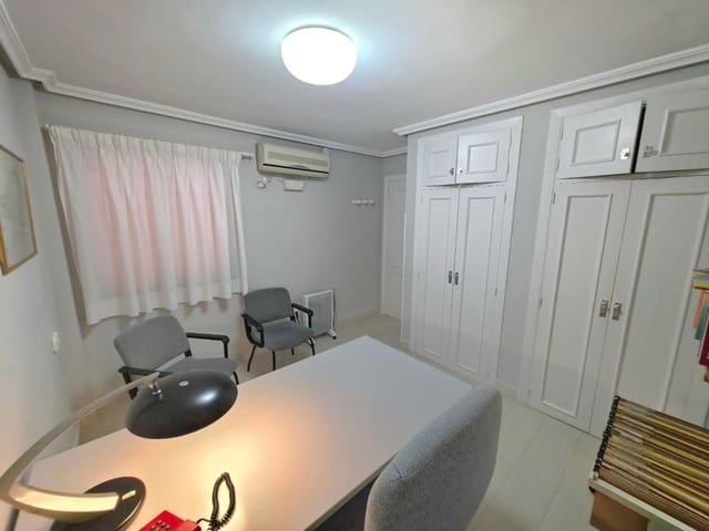 3 makuuhuone Asunto myytävänä paikassa Ibiza kaupunki - 850 000 € (Ref: 9615220)