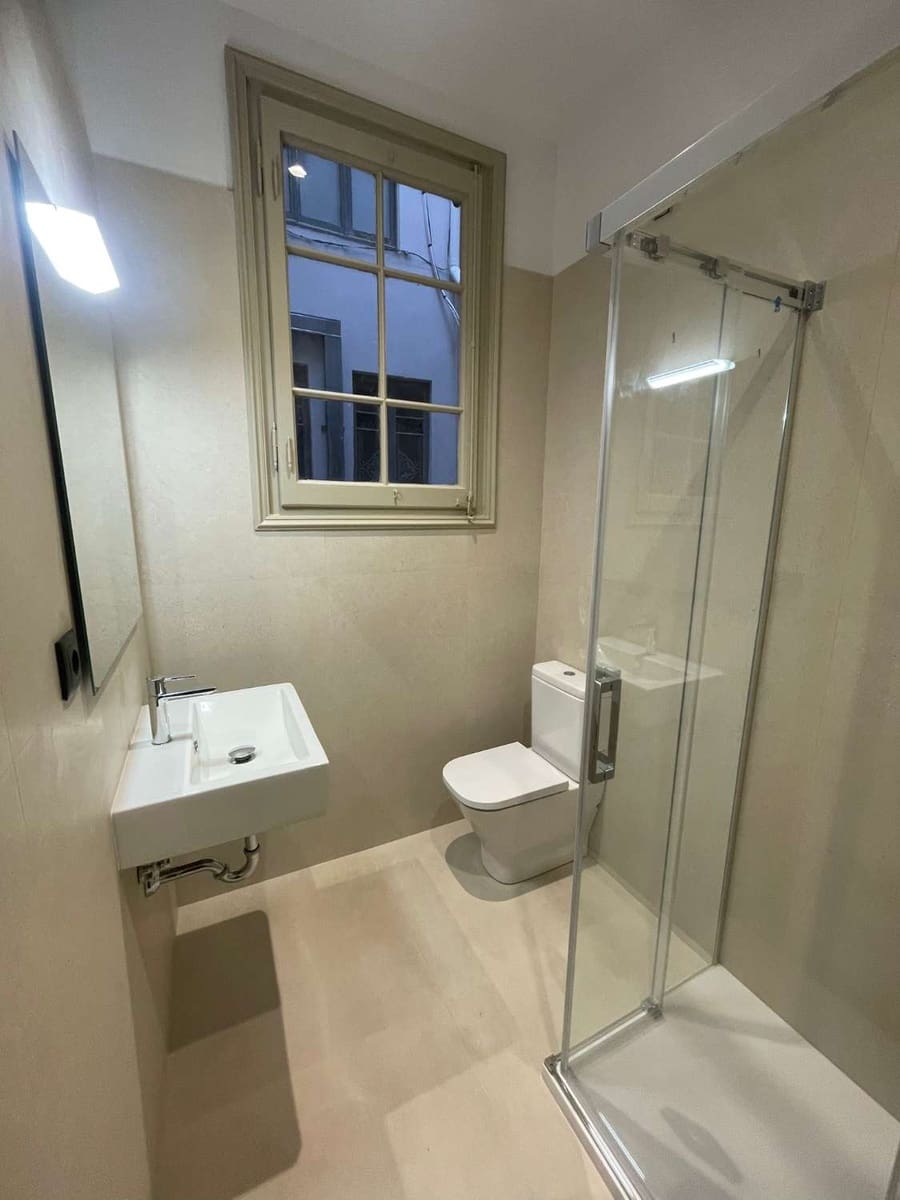 Office for rent in Barcelona city - € 3,800 (Ref: 9711165)