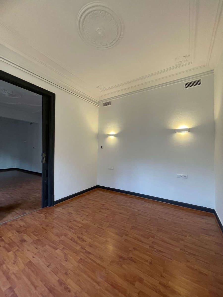 Office for rent in Barcelona city - € 3,800 (Ref: 9711165)