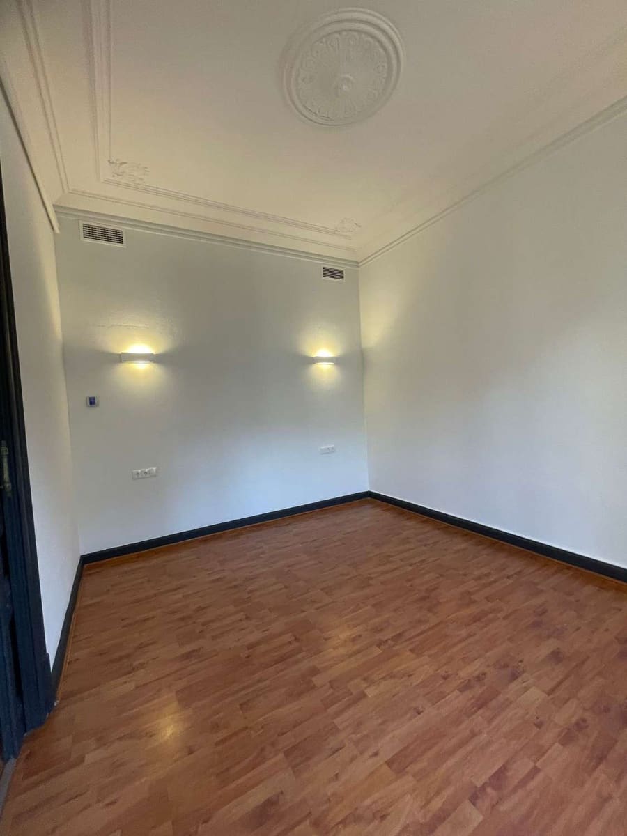 Office for rent in Barcelona city - € 3,800 (Ref: 9711165)