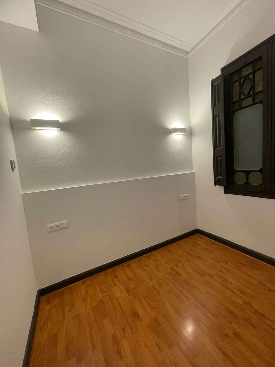 Office for rent in Barcelona city - € 3,800 (Ref: 9711165)
