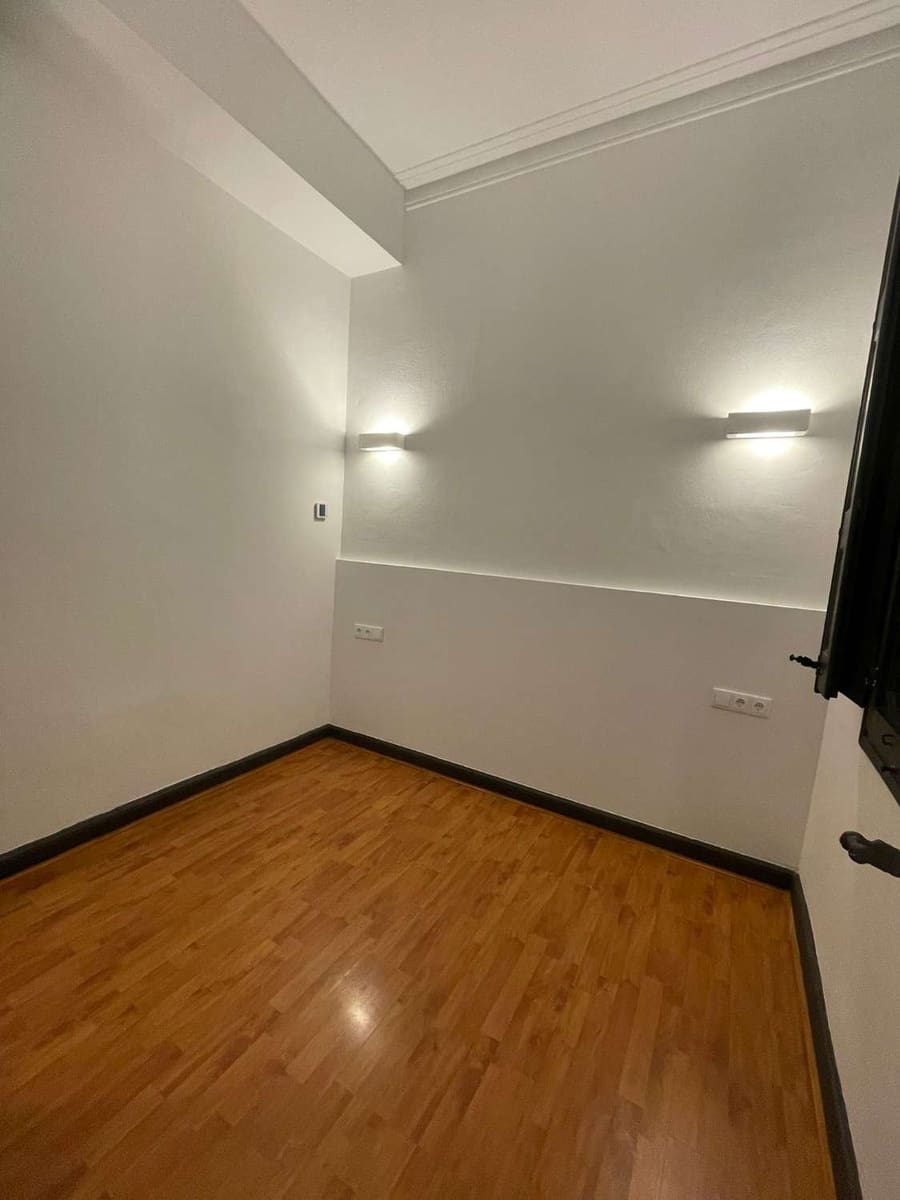 Office for rent in Barcelona city - € 3,800 (Ref: 9711165)