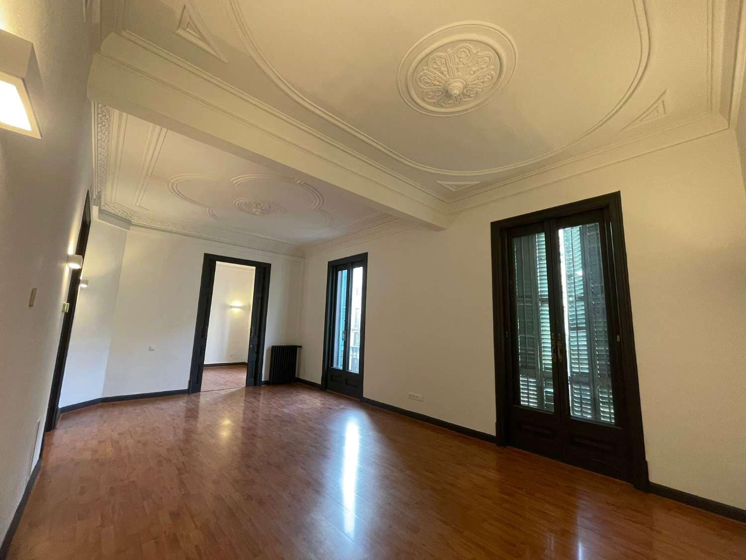Office for rent in Barcelona city - € 3,800 (Ref: 9711165)