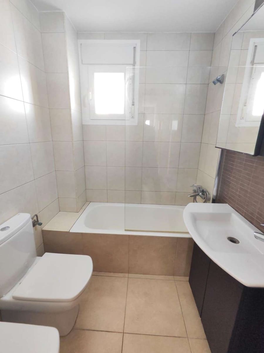 3 bedroom Terraced Villa for rent in Santa Eulalia / Santa Eularia with garage - € 5,000 (Ref: 9721427)