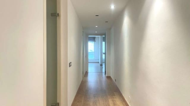 Apartamento de 4 habitaciones en Sarrià, Barcelona ciudad en venta - 775.000 € (Ref: 9731750)