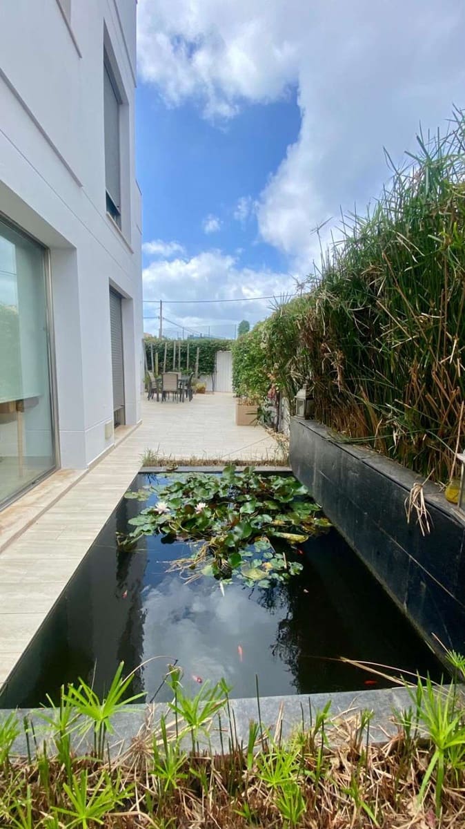 2 slaapkamer Flat te koop in Ibiza dorp met zwembad - € 895.000 (Ref: 9796201)