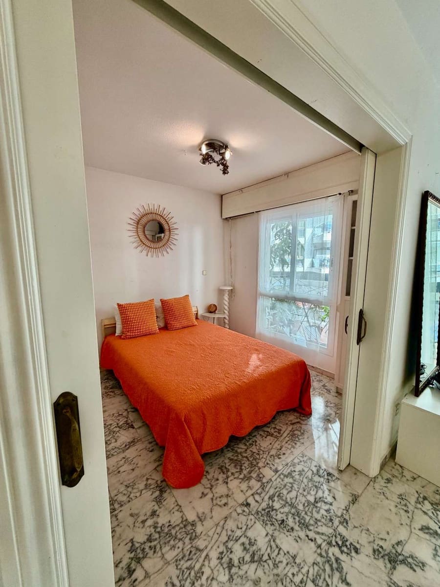 1 bedroom Flat for rent in Ibiza / Eivissa town with pool - € 2,500 (Ref: 9839008)