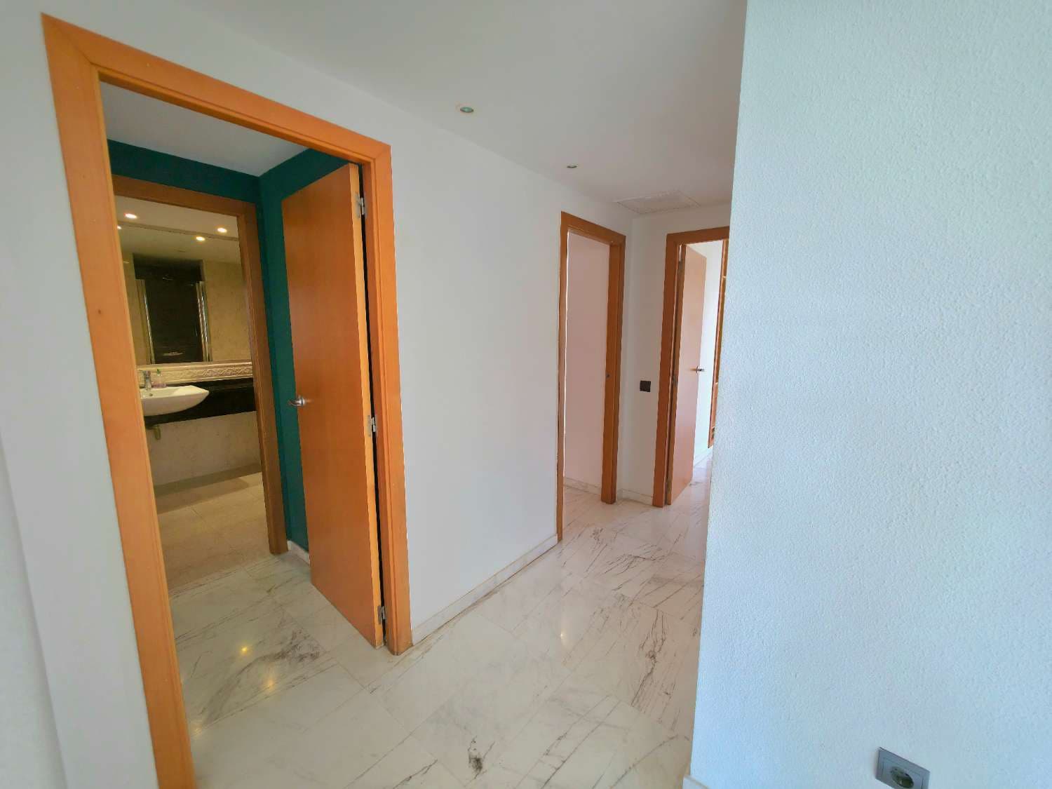 3 quarto Apartamento para arrendar em Ibiza / Eivissa cidade com piscina garagem - 3 900 € (Ref: 9891838)