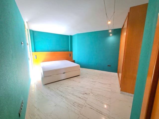 3 quarto Apartamento para arrendar em Ibiza / Eivissa cidade com piscina garagem - 3 900 € (Ref: 9891838)