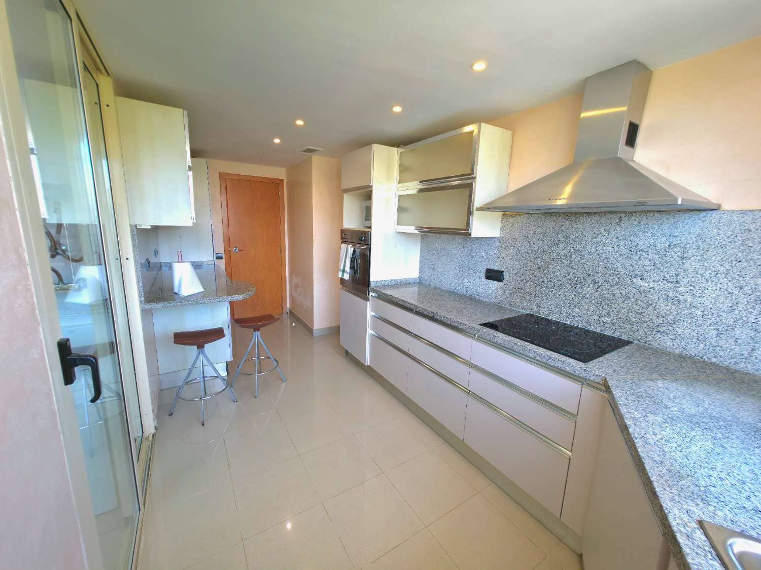 3 quarto Apartamento para arrendar em Ibiza / Eivissa cidade com piscina garagem - 3 900 € (Ref: 9891838)