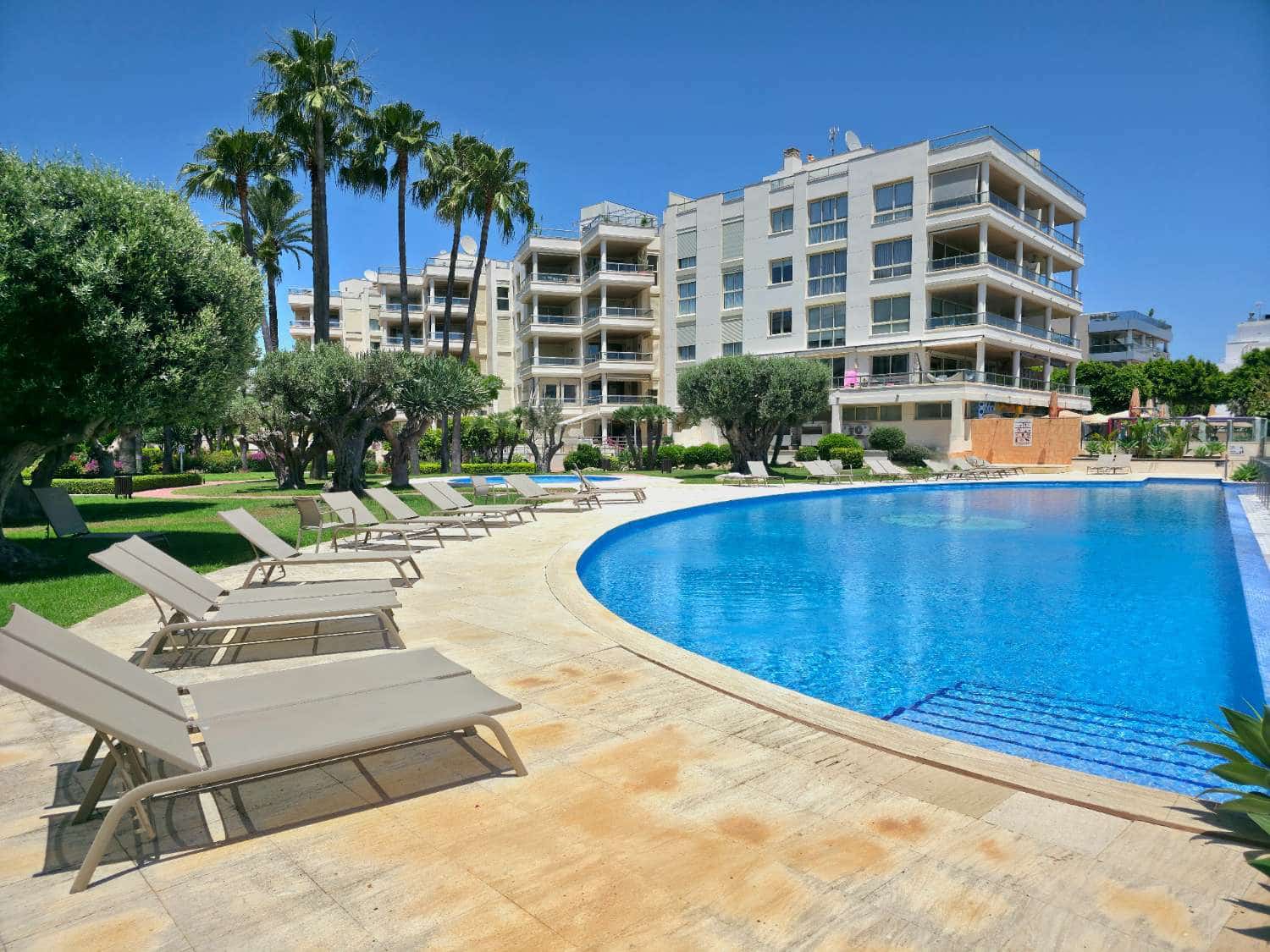 3 quarto Apartamento para arrendar em Ibiza / Eivissa cidade com piscina garagem - 3 900 € (Ref: 9891838)