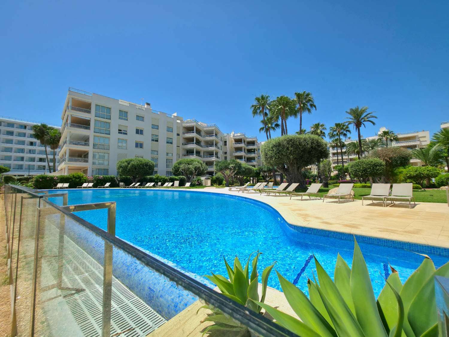 3 quarto Apartamento para arrendar em Ibiza / Eivissa cidade com piscina garagem - 3 900 € (Ref: 9891838)