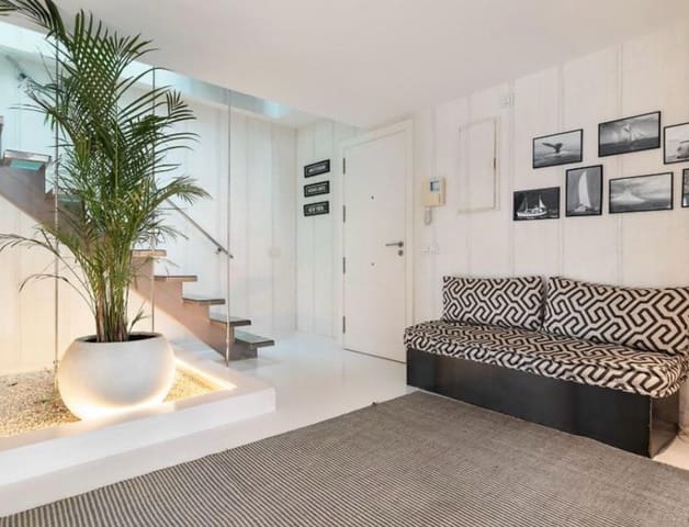 5 sovrum Radhus till salu i Ibiza stad med pool - 1 995 000 € (Ref: 9964821)
