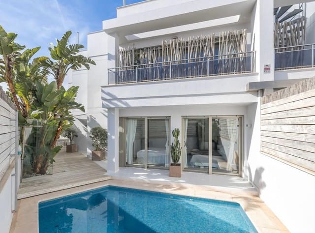 5 sovrum Radhus till salu i Ibiza stad med pool - 1 995 000 € (Ref: 9964821)