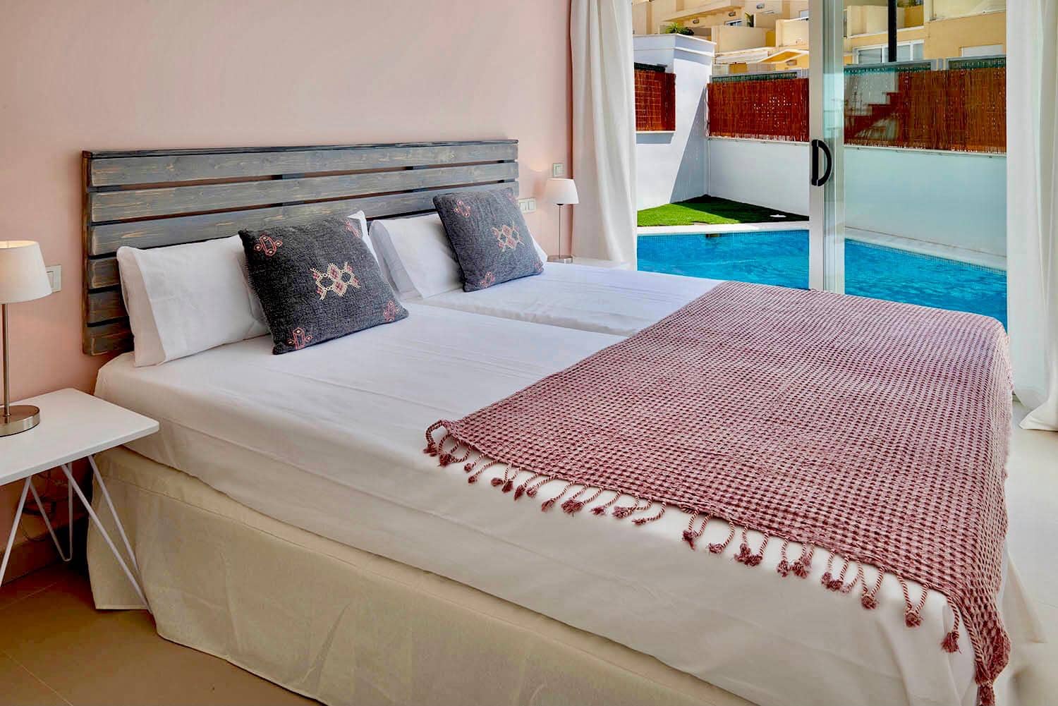 5 sovrum Radhus till salu i Ibiza stad med pool - 1 995 000 € (Ref: 9964821)