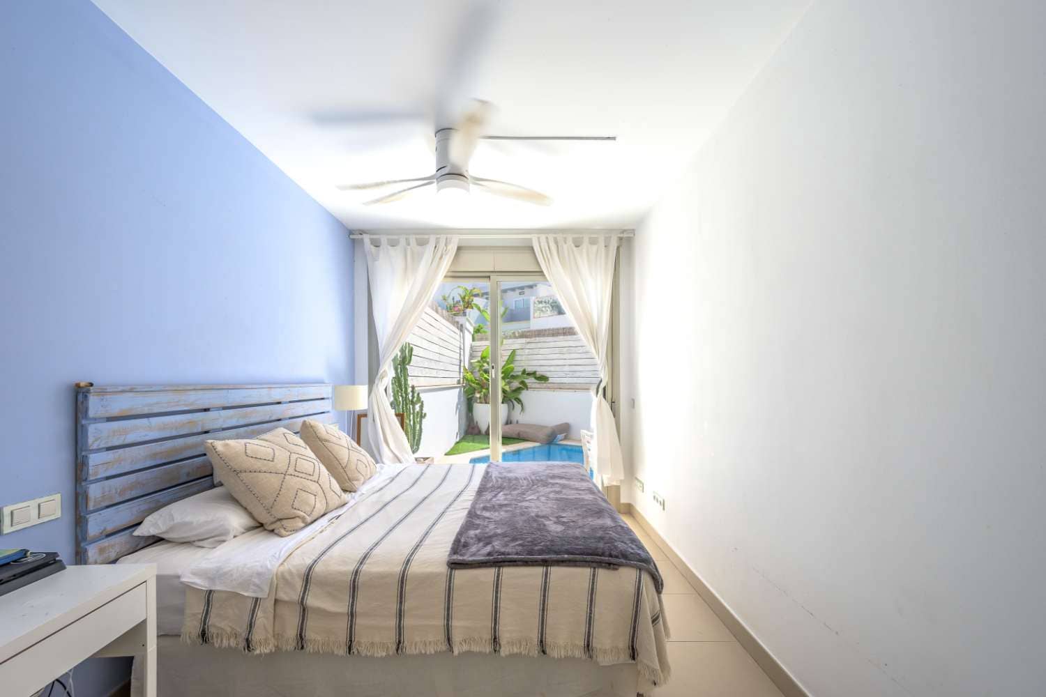 5 soveværelse Rækkehus til salg i Ibiza by med swimmingpool garage - € 1.995.000 (Ref: 9964821)