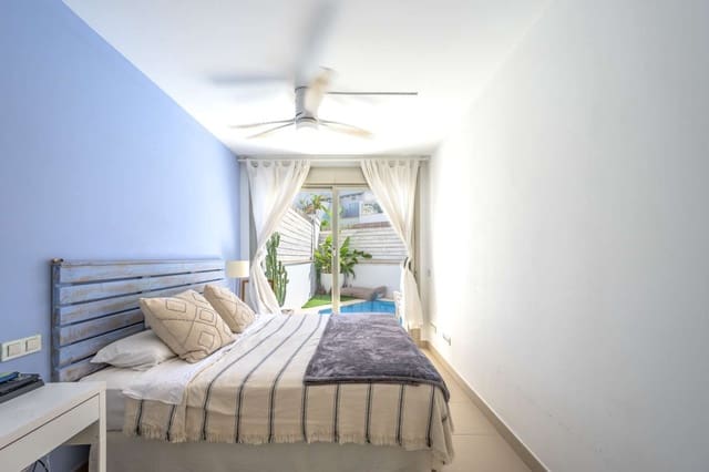 5 soveværelse Rækkehus til salg i Ibiza by med swimmingpool garage - € 1.995.000 (Ref: 9964821)