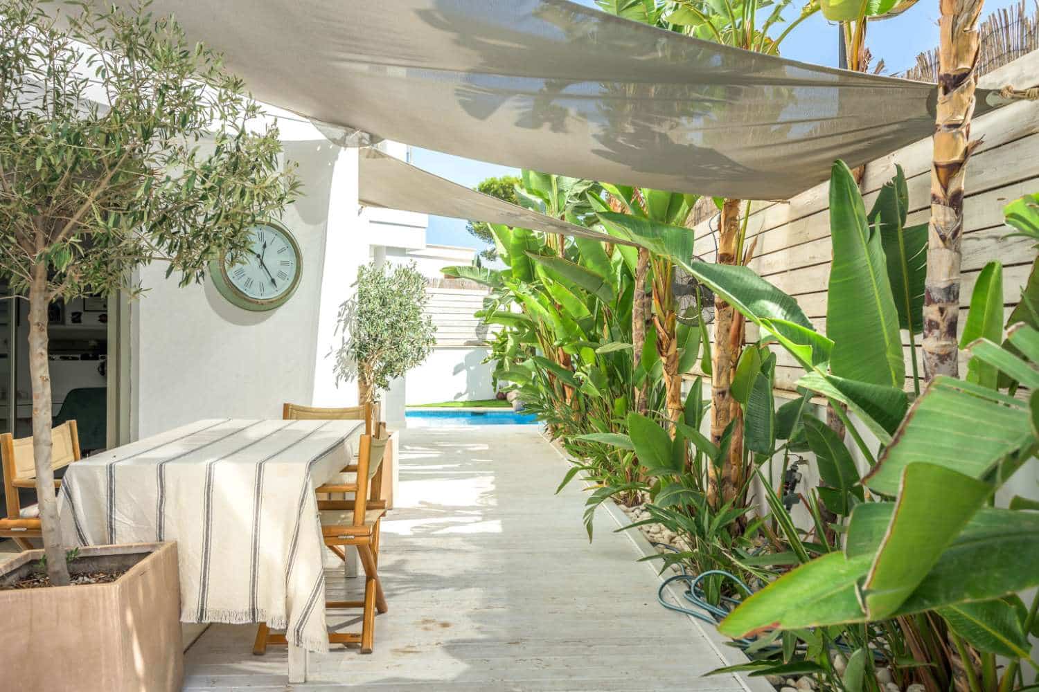 5 soveværelse Rækkehus til salg i Ibiza by med swimmingpool garage - € 1.995.000 (Ref: 9964821)