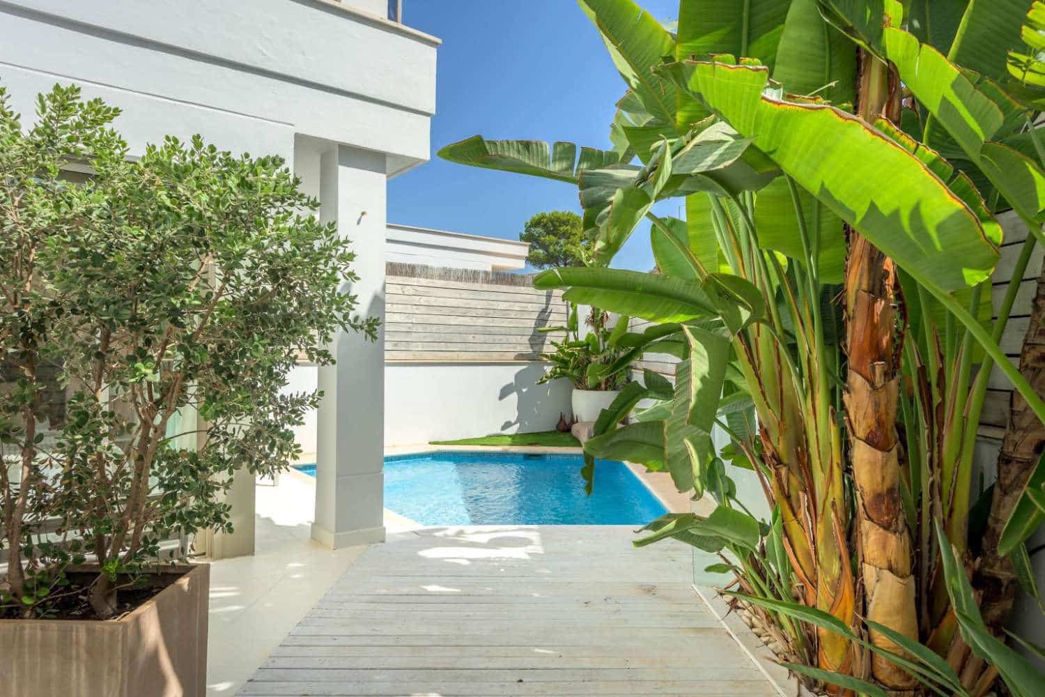 5 soveværelse Rækkehus til salg i Ibiza by med swimmingpool garage - € 1.995.000 (Ref: 9964821)