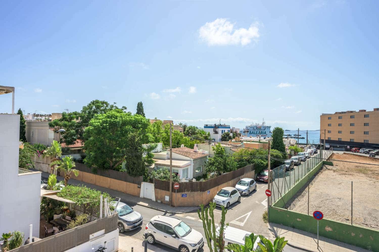 5 soveværelse Rækkehus til salg i Ibiza by med swimmingpool garage - € 1.995.000 (Ref: 9964821)