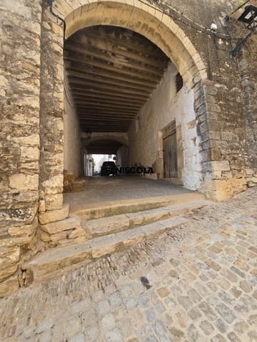 Townhouse for sale in Chert / Xert - € 53,000 (Ref: 10001228)