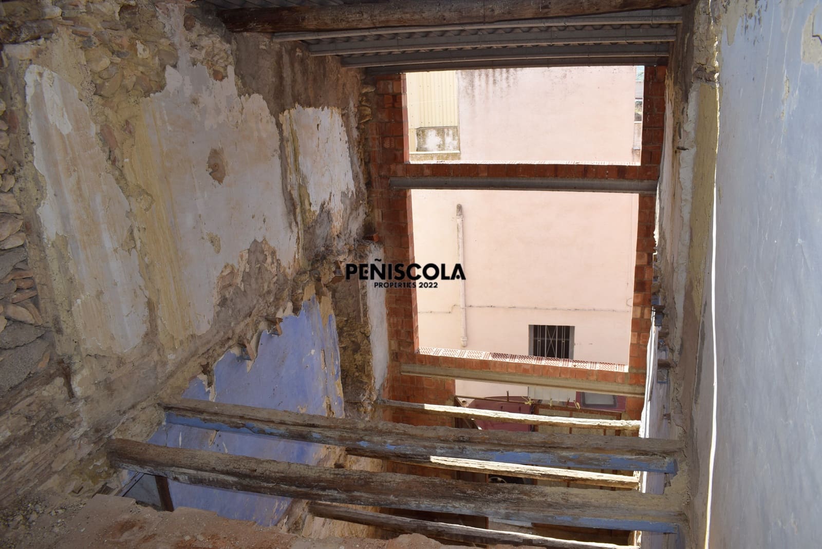 Hus till salu i Calig - 35 000 € (Ref: 10091521)