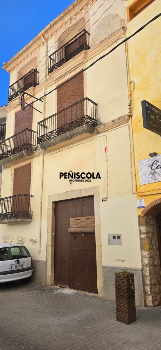 6 bedroom Townhouse for sale in Rossell - € 150,000 (Ref: 10100735)