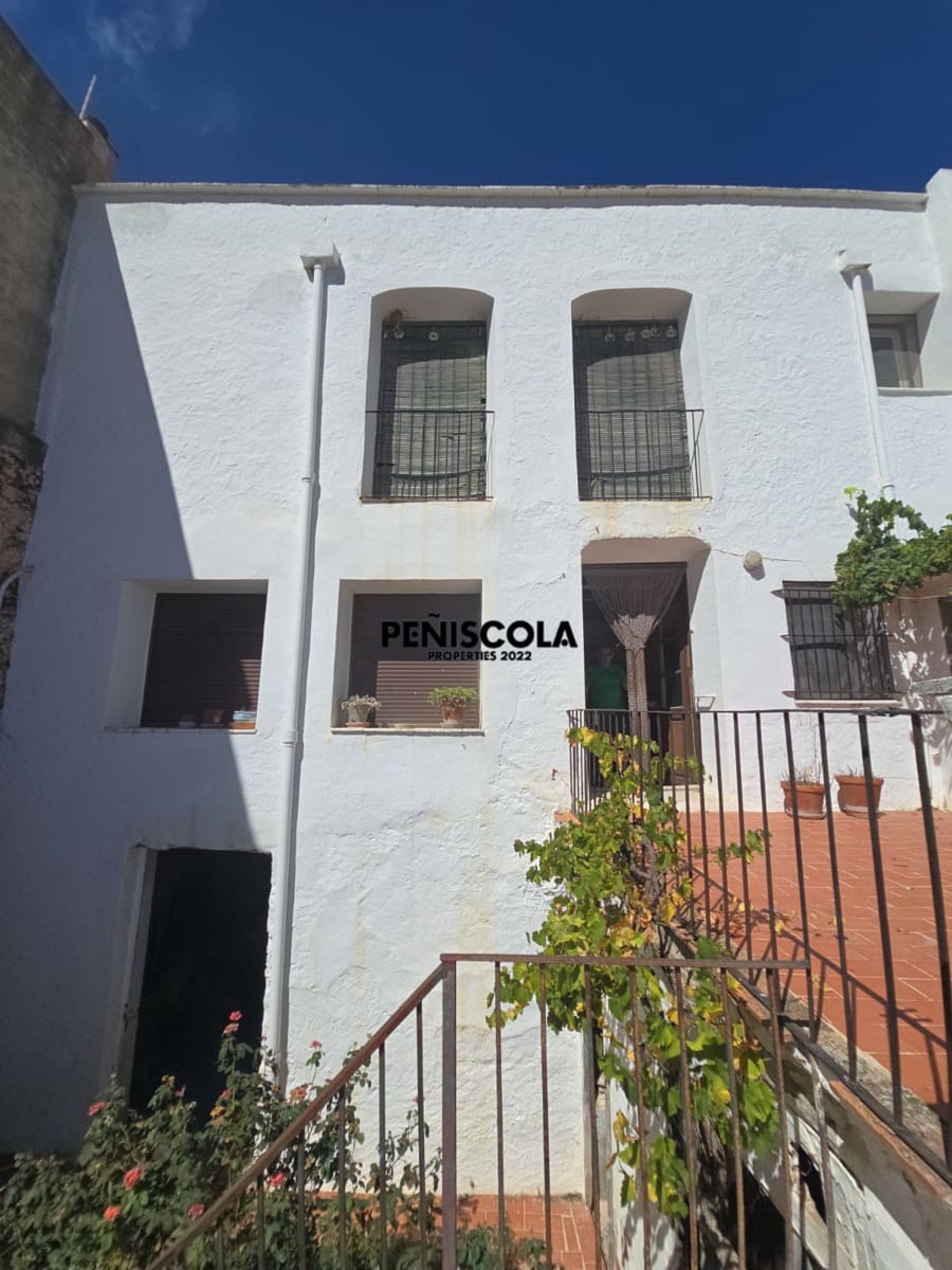 6 bedroom Townhouse for sale in Rossell - € 150,000 (Ref: 10100735)